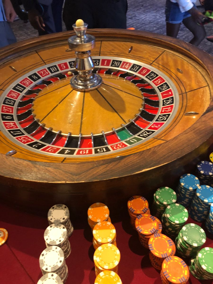Golden Lion Casino کھلاڑیوں کے لیے لائیو کیسینو سیکشن